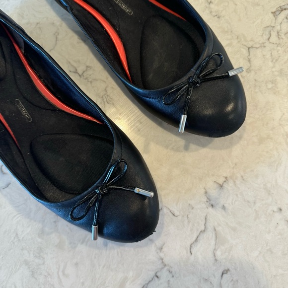Rockport Total Motion Trutech Black Leather Ballet Flats w/Almond Toe & Bow - 10 - Picture 4 of 13